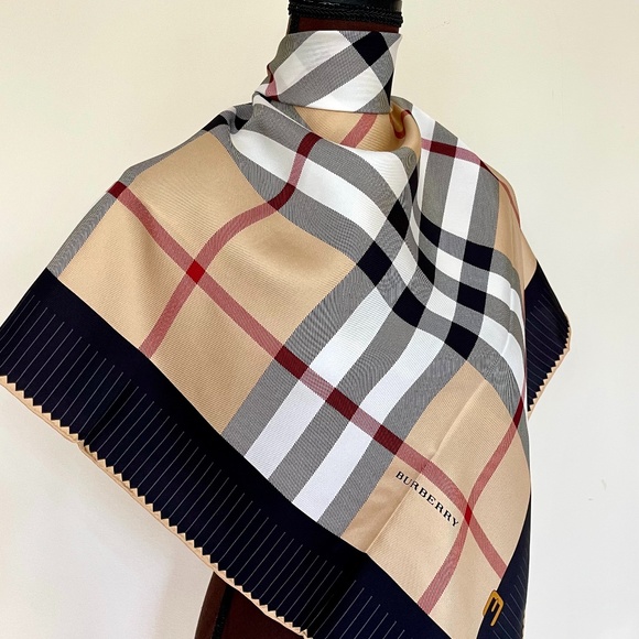 Burberry Scarf Iconic Beige Check Black Border Silk Wrap - Picture 10 of 10